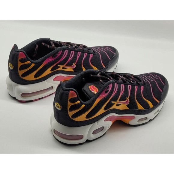 Nike Air Max Plus (GS) 'Black Active Pink' DX9264-001 - Picture 4 of 8